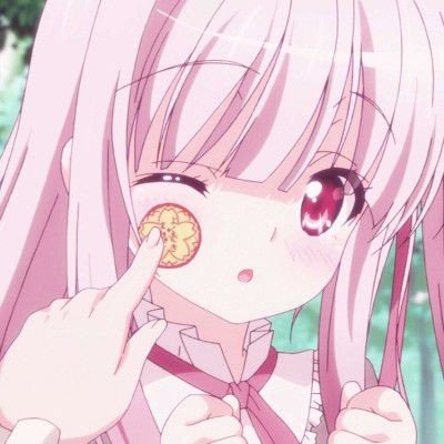 32个月的宝宝用石头写出一手好字